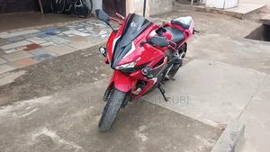 Honda CBR 2018 Red