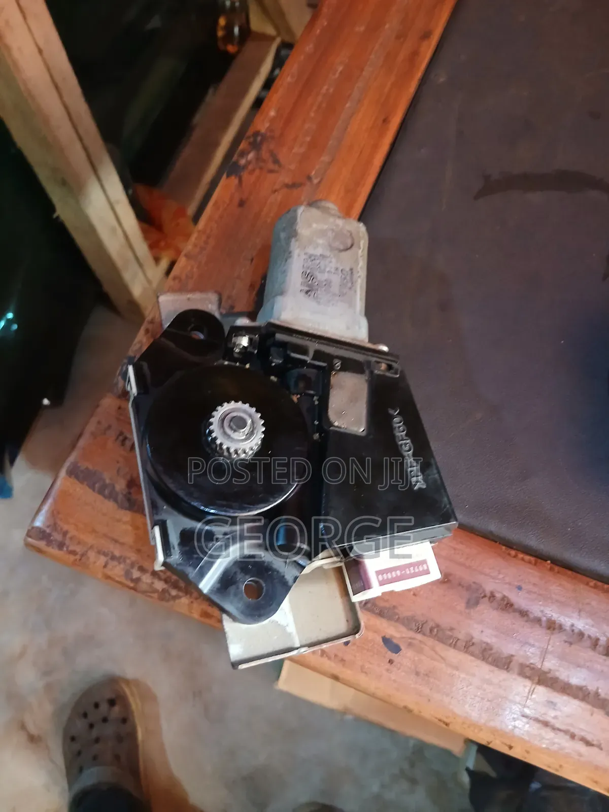 All Kinds of Sunroof Motors Available
