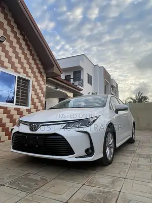 Toyota Corolla 2023 White