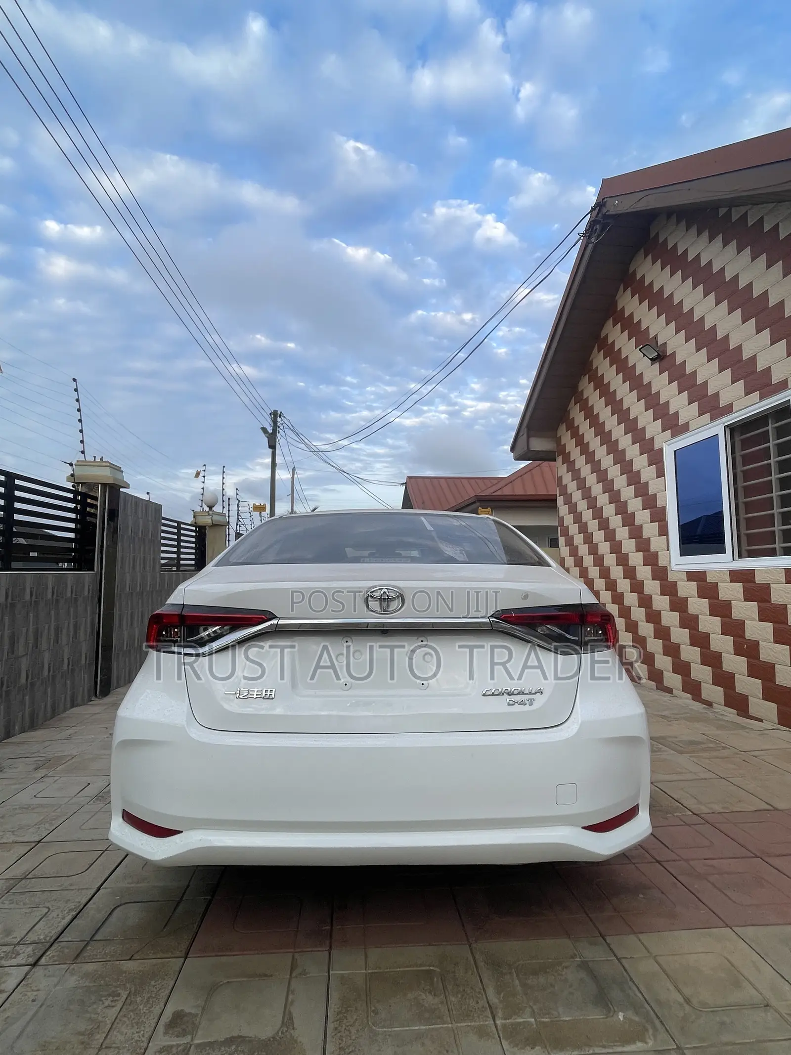 Toyota Corolla 2023 White