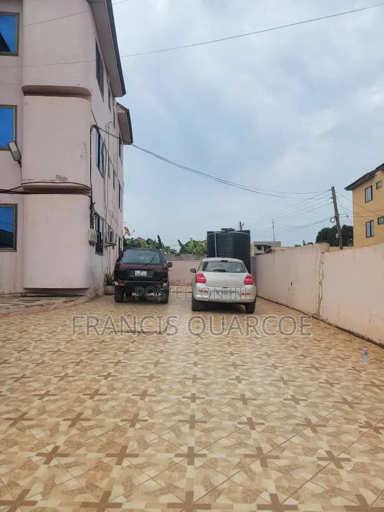 3bdrm Apartment in Dome for rent