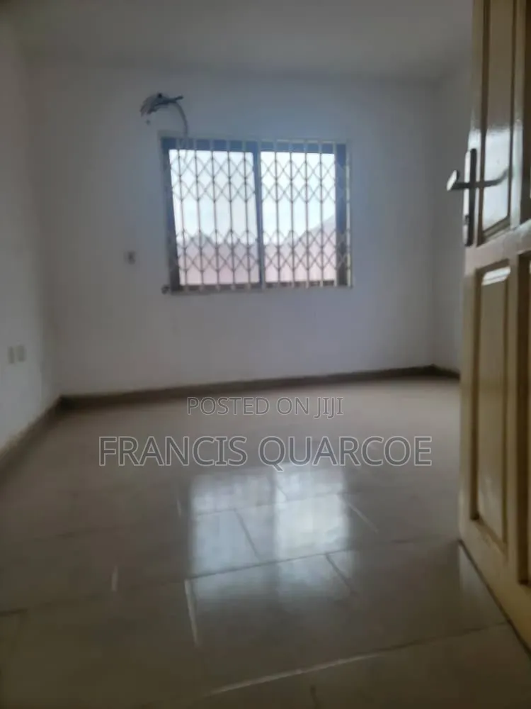 3bdrm Apartment in Dome for rent
