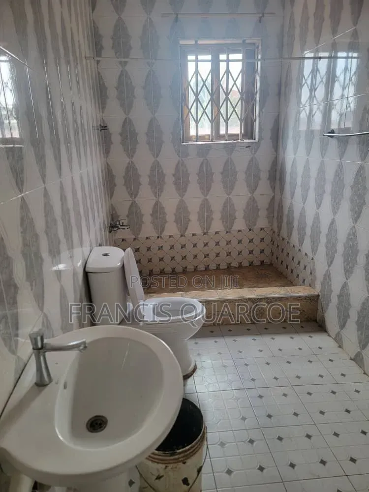 3bdrm Apartment in Dome for rent