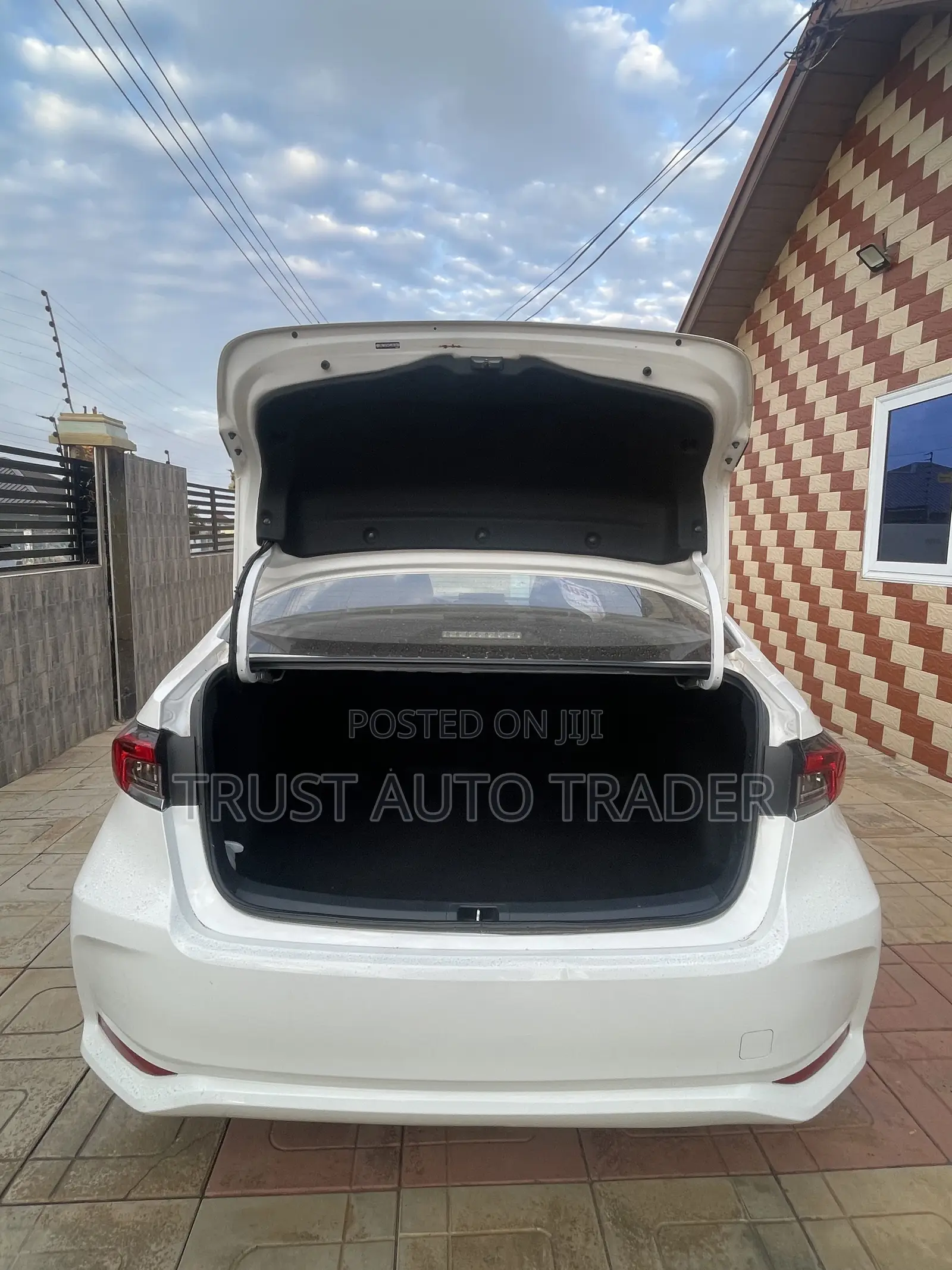 Toyota Corolla 2023 White