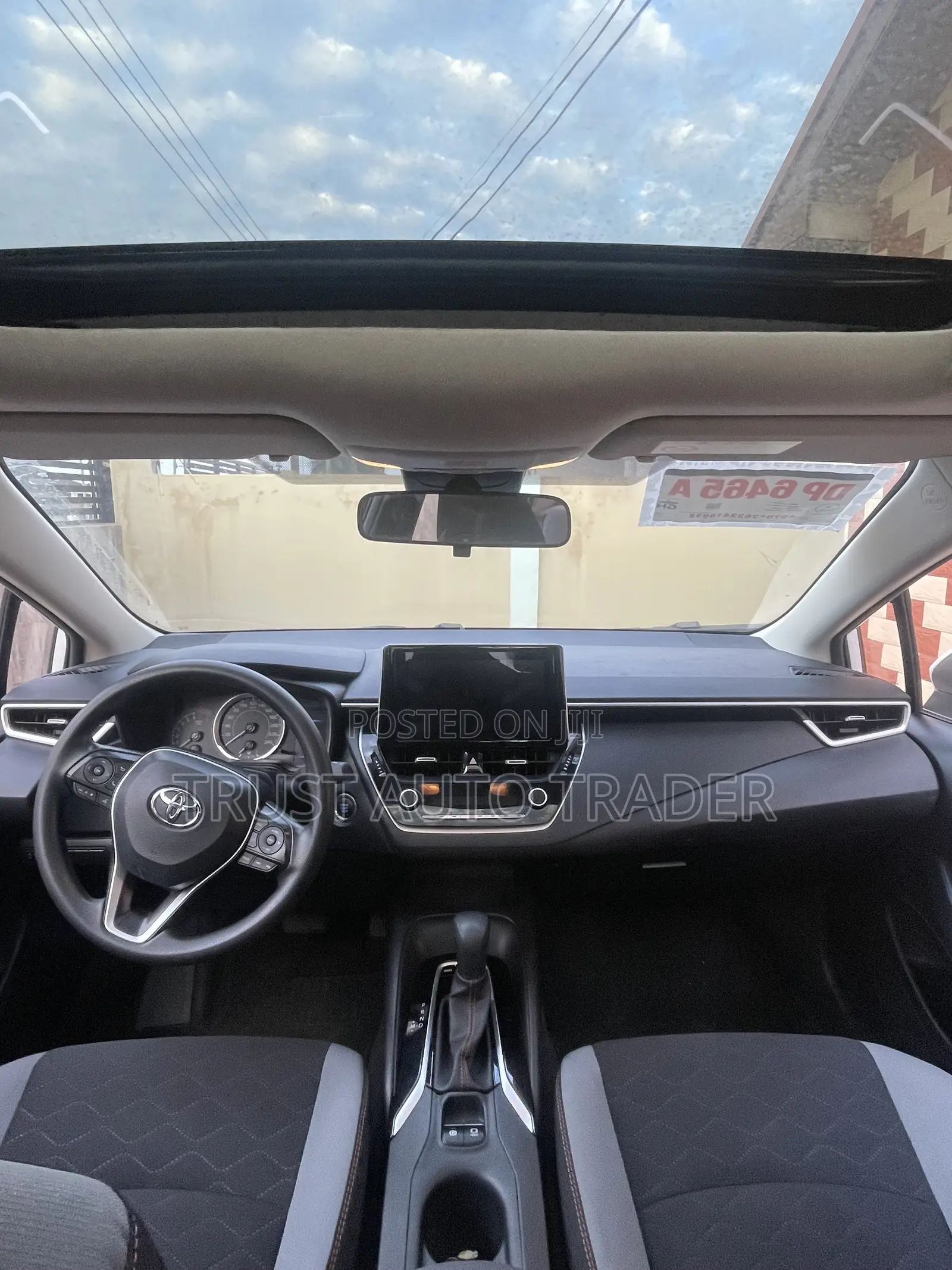 Toyota Corolla 2023 White