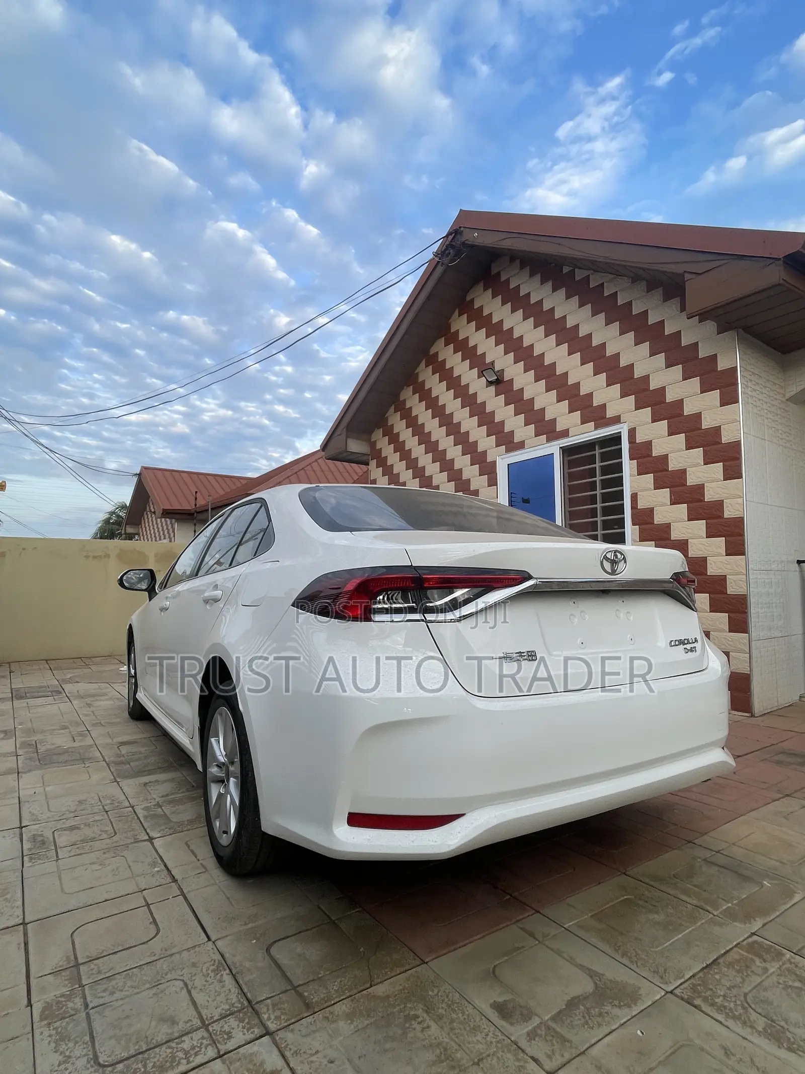 Toyota Corolla 2023 White
