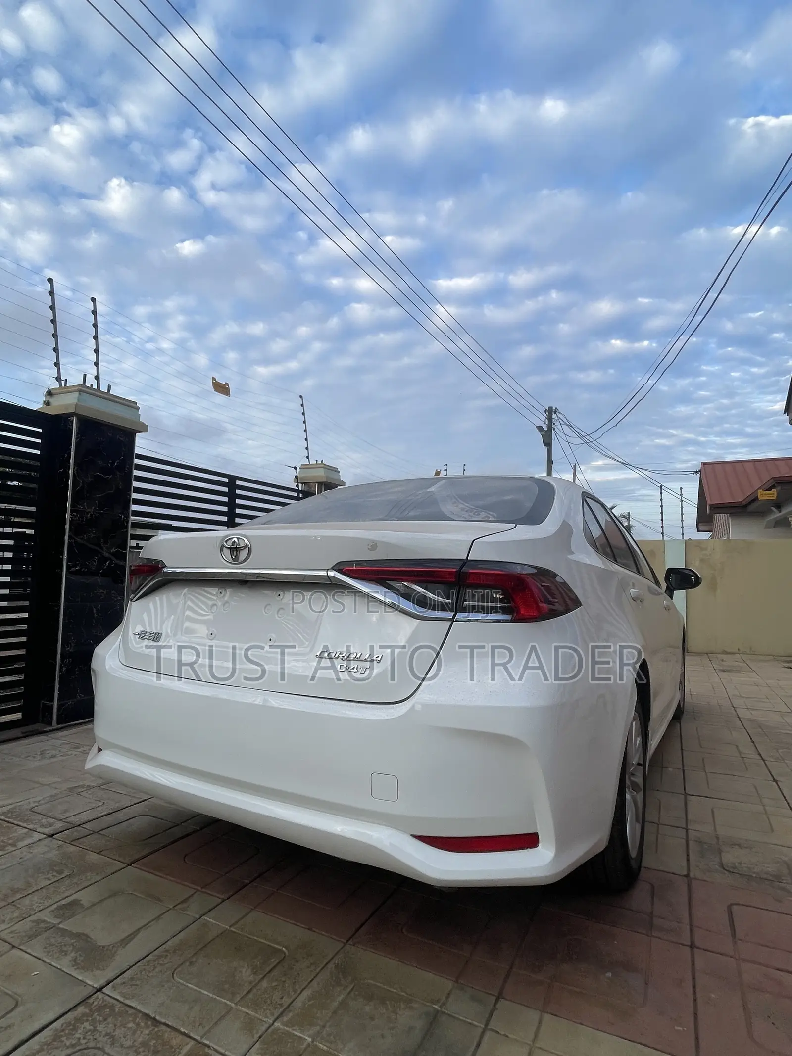 Toyota Corolla 2023 White