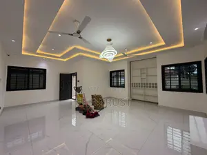 4bdrm Duplex in Ashaley Botwe, School Junction for sale