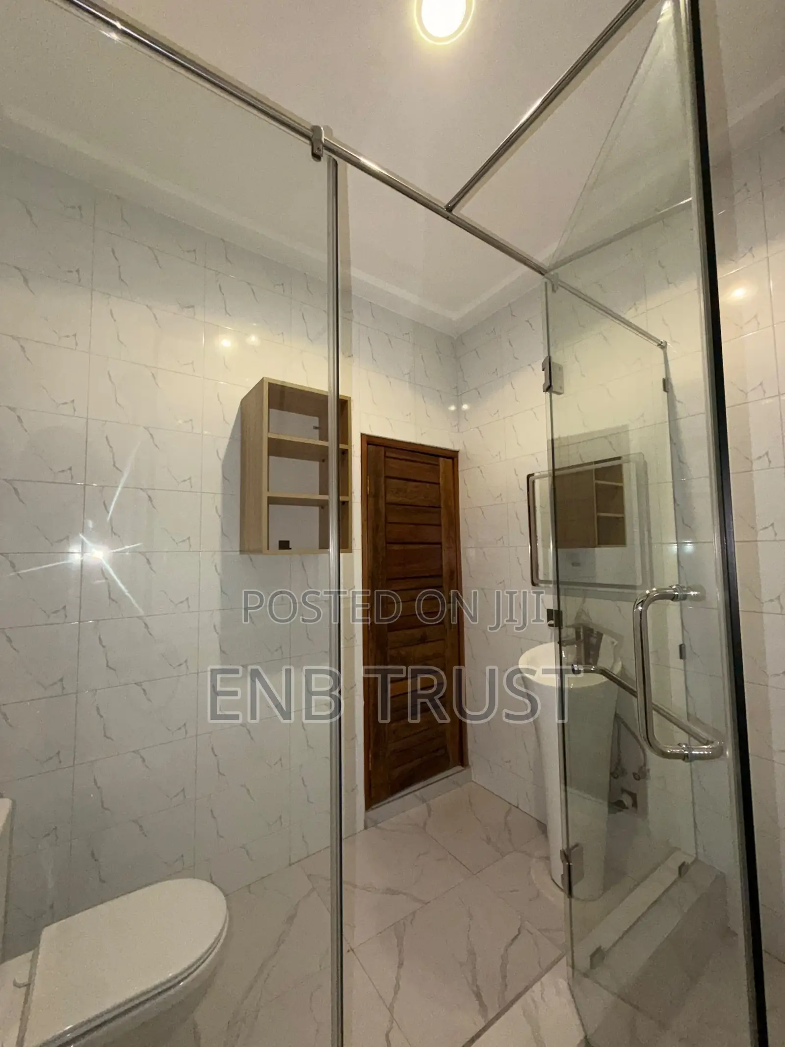 4bdrm Duplex in Ashaley Botwe, School Junction for sale