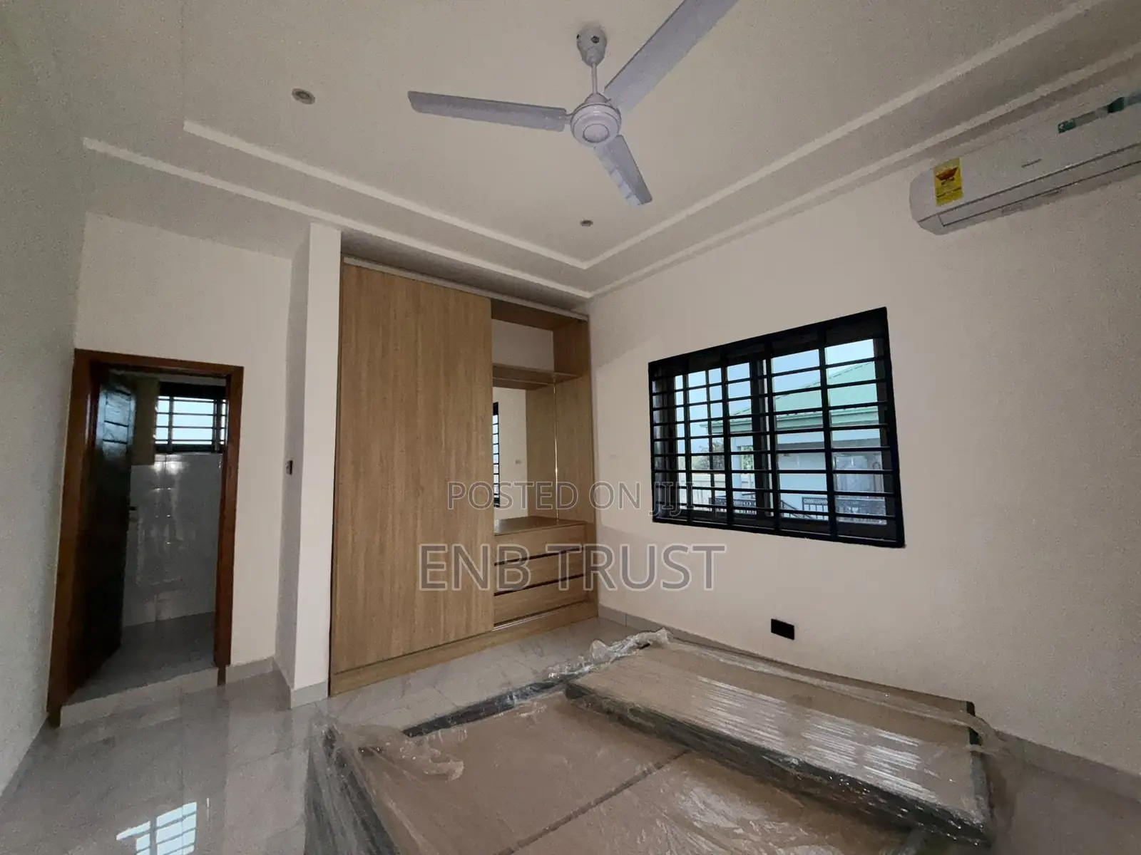 4bdrm Duplex in Ashaley Botwe, School Junction for sale