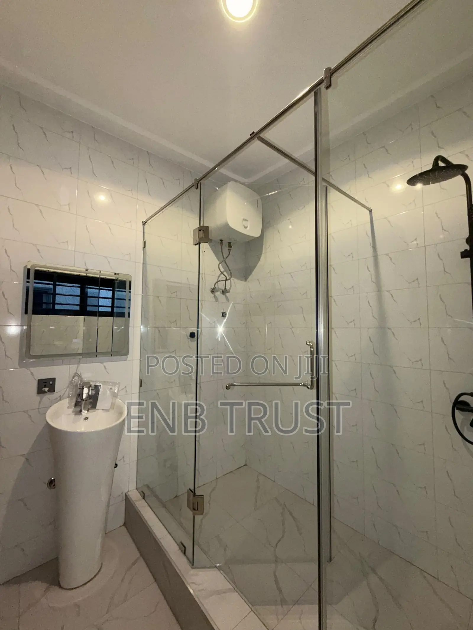 4bdrm Duplex in Ashaley Botwe, School Junction for sale