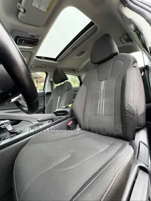 Hyundai Elantra 2021 Blue