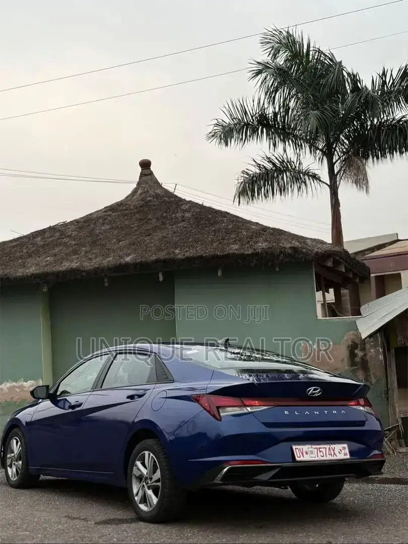 Hyundai Elantra 2021 Blue