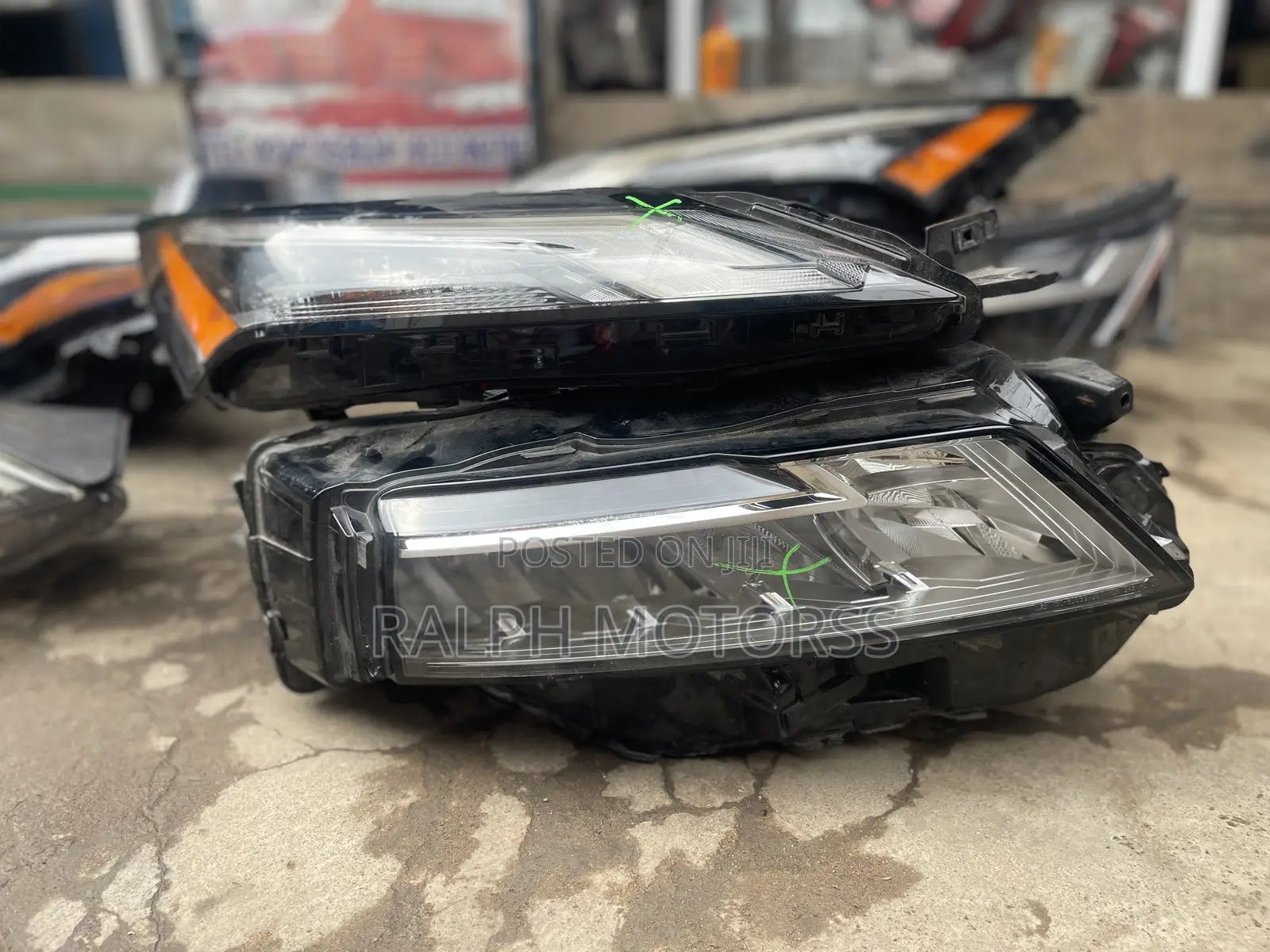 Nissan Rogue 2022-25 Headlight