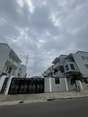 Furnished 4bdrm Townhouse / Terrace in Labone for rent