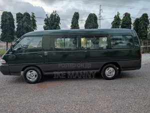 Hyundai H1 2006 Green