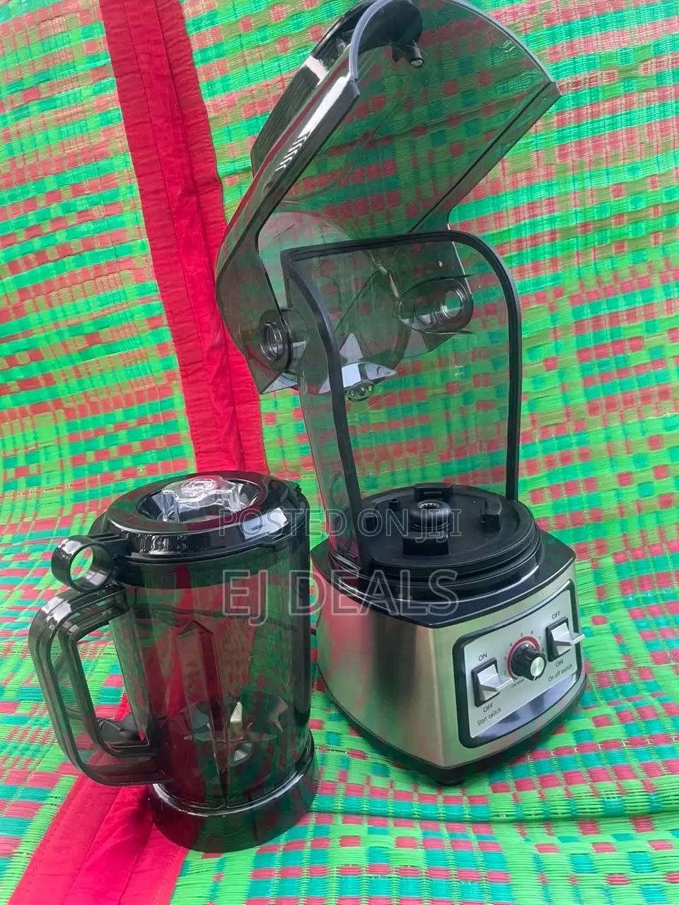Commercial and Industrial Soundproof Blender 1,200W 2 Liters