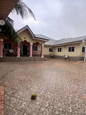 4bdrm House in East Legon Hills, School Junction for rent