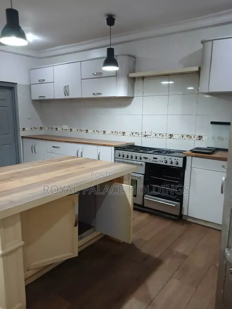 4bdrm House in East Legon Hills, School Junction for rent