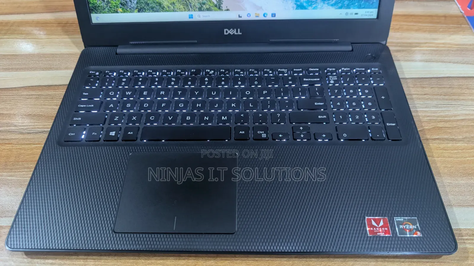 Laptop Dell Inspiron 15 3585 8GB AMD Ryzen 3 SSD 256GB