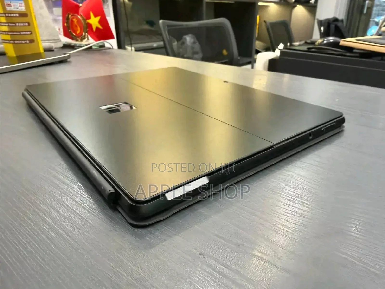 New Microsoft Surface Pro 512 GB Black