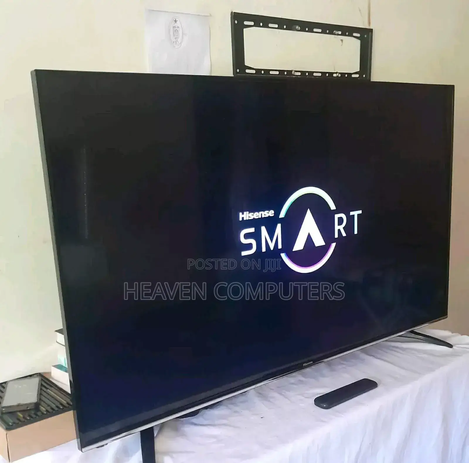 55inches Hisence Smart TV