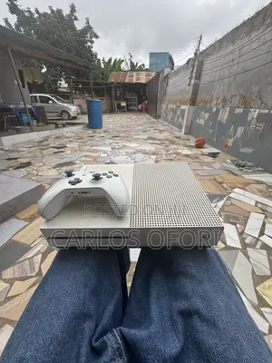 Xbox One S