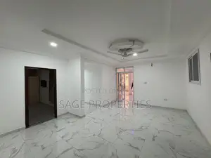 3bdrm Duplex in School Junction for rent