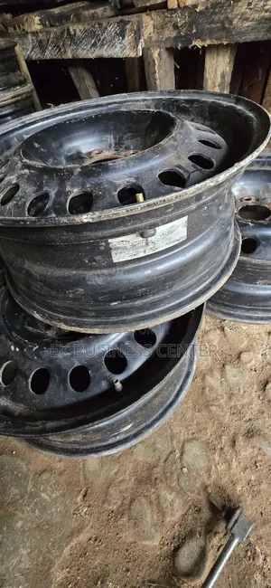 Rim 17- 5 Holes