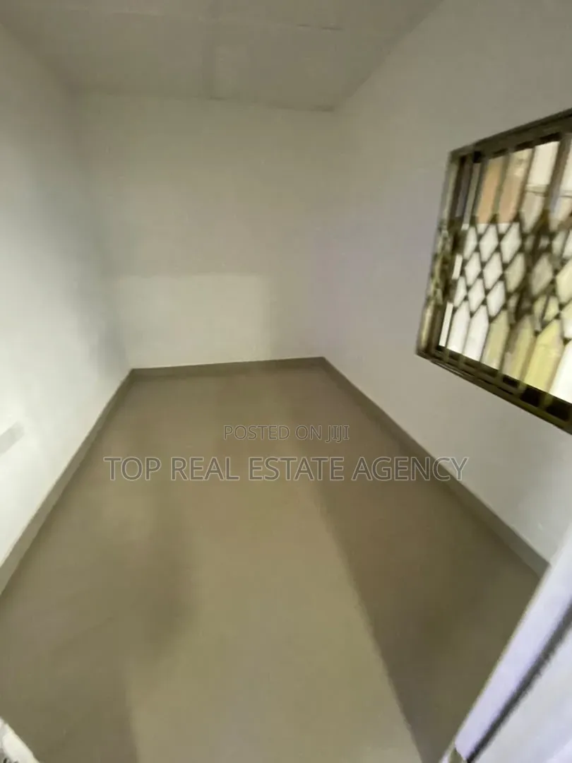 2bdrm Apartment in Asofa, Ofankor for rent