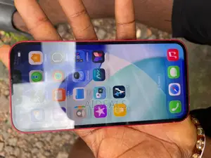 Apple iPhone 13 128 GB Red