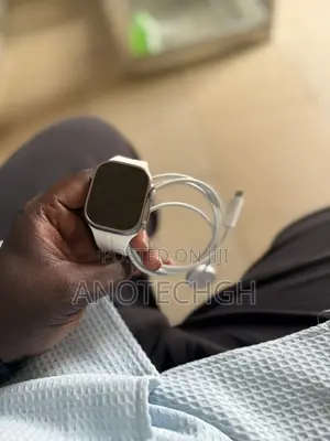 iWatch Ultra 2.