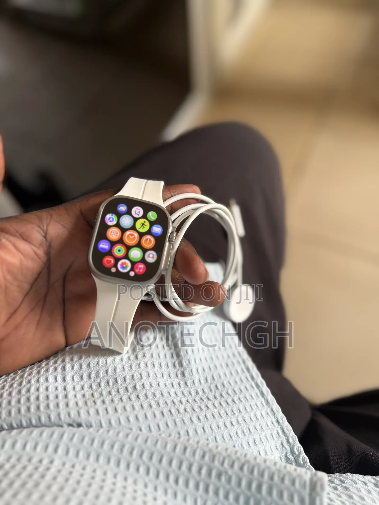 iWatch Ultra 2.