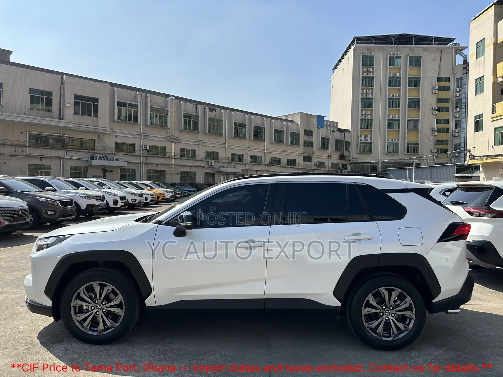 Toyota RAV4 XLE Premium FWD 2024 White