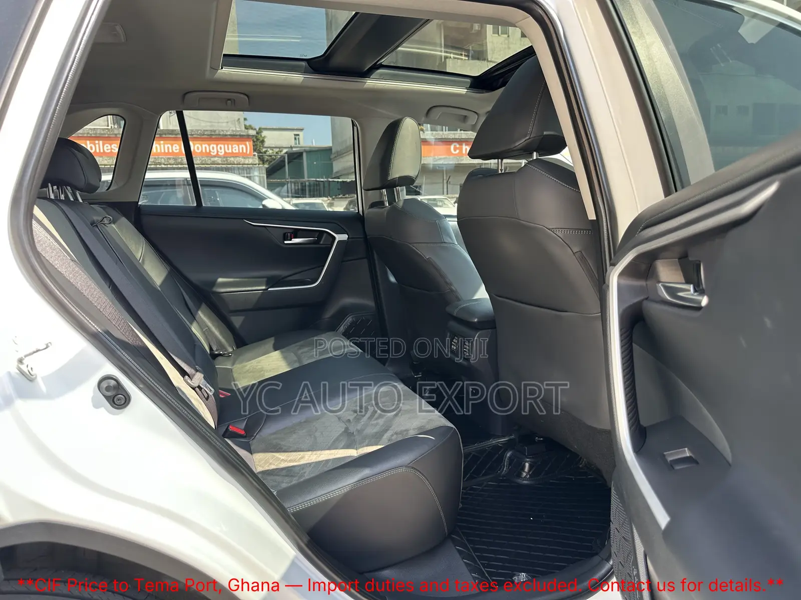 Toyota RAV4 XLE Premium FWD 2024 White