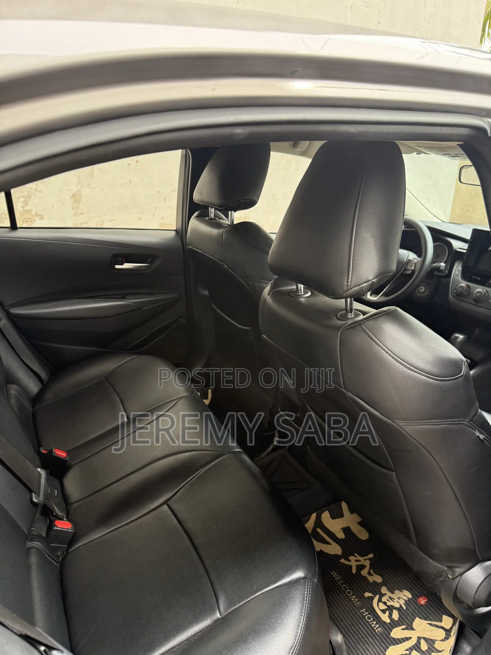 Toyota Corolla XLE 2020 Silver