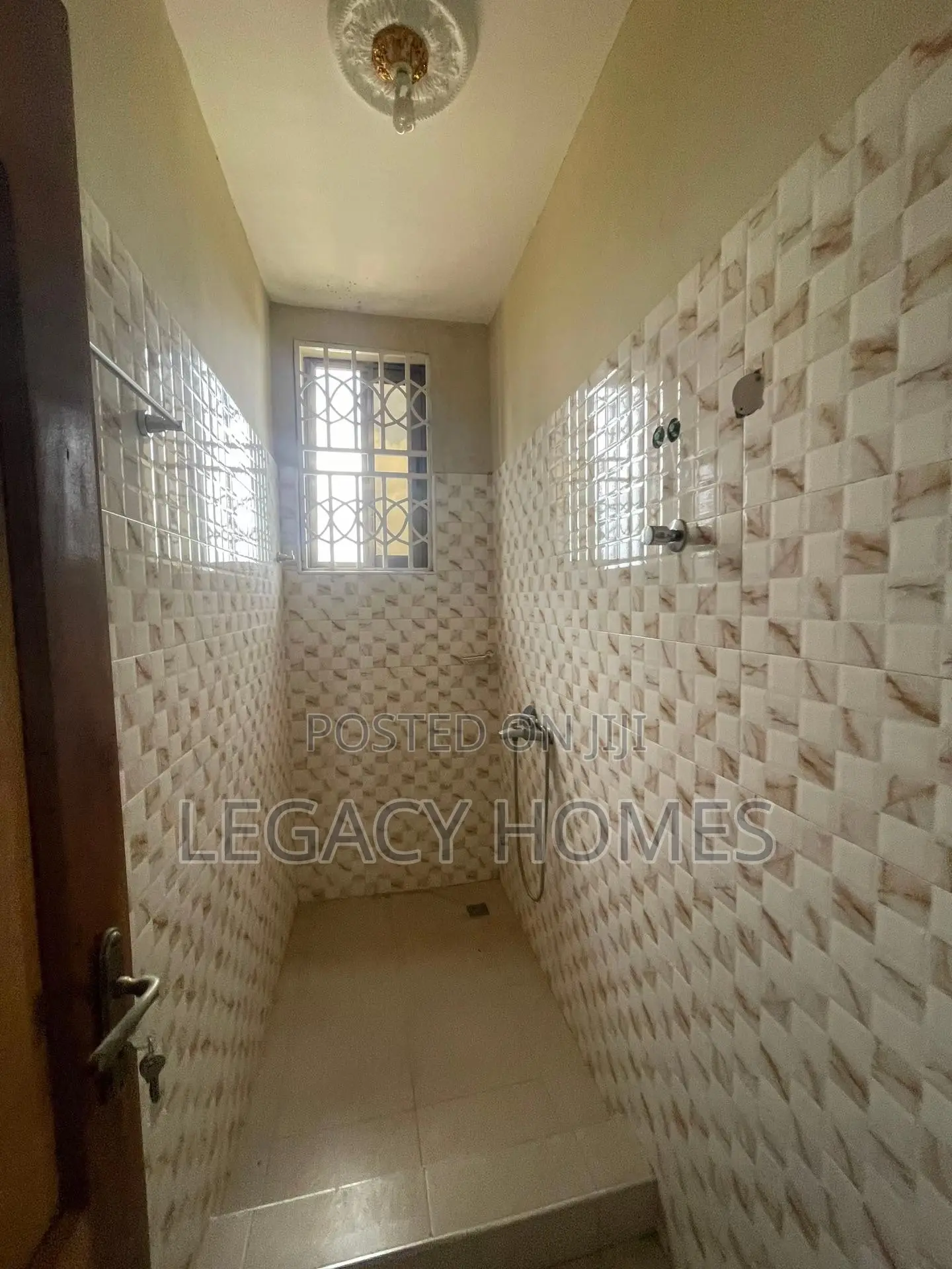 2bdrm Apartment in Ofankor for rent