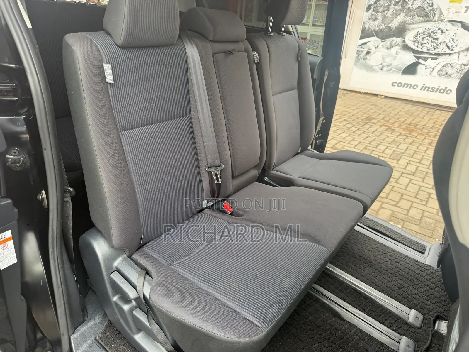 Toyota Voxy X 4WD 8-Seater 2016 Black