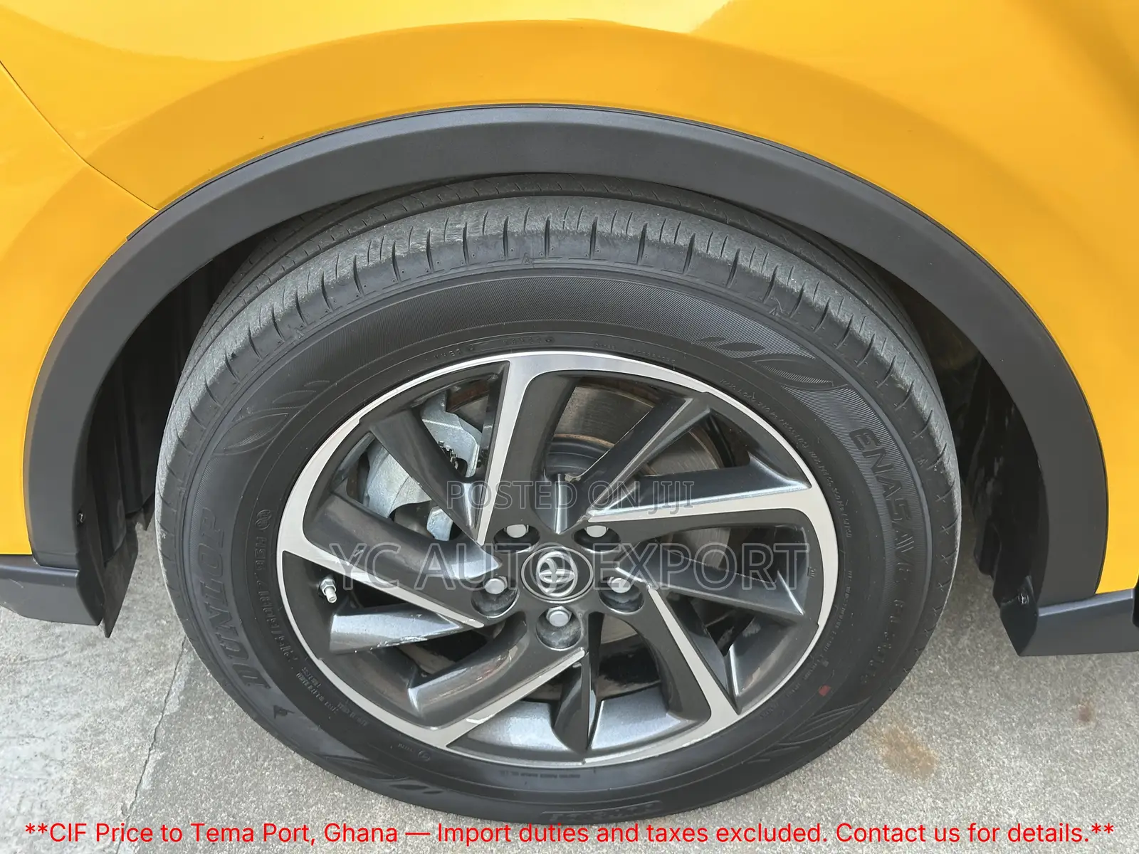 Toyota C-HR XLE 2022 Yellow
