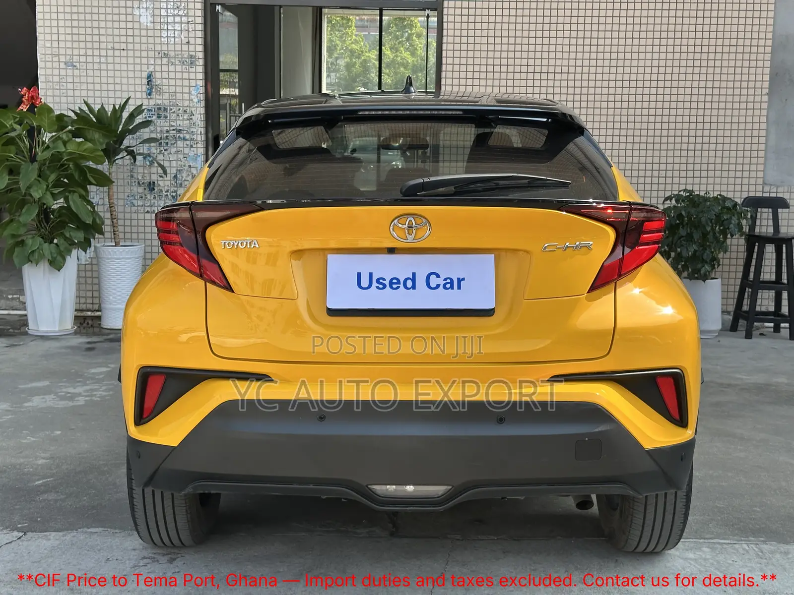 Toyota C-HR XLE 2022 Yellow