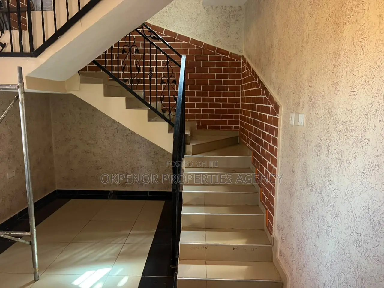 4bdrm House in Sakumono for rent