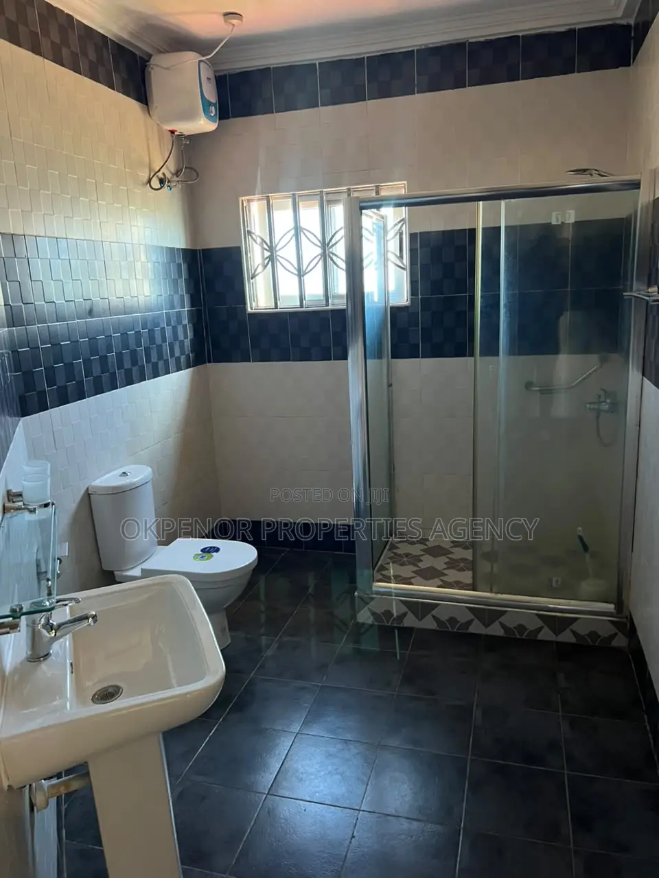 4bdrm House in Sakumono for rent
