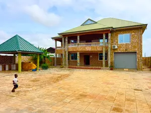 6bdrm House in Sege for sale