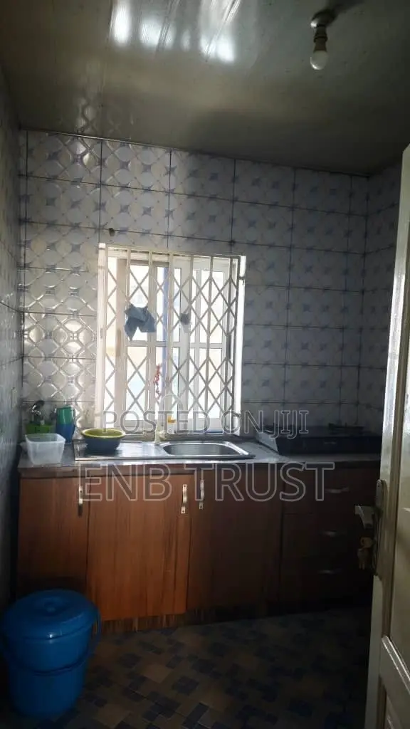 9bdrm Apartment in Ashongman Estate, Pure Water for sale