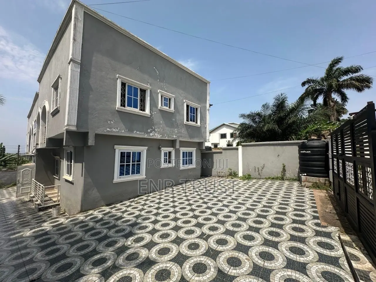 9bdrm Apartment in Ashongman Estate, Pure Water for sale