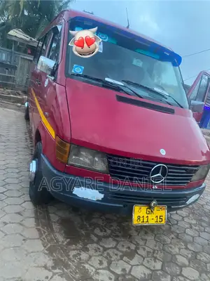 Mercedes-Benz Sprinter 2005 Red