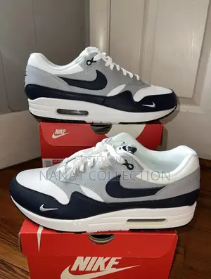 Nike Air Jordan 1 LV8 Obsidian Sneakers