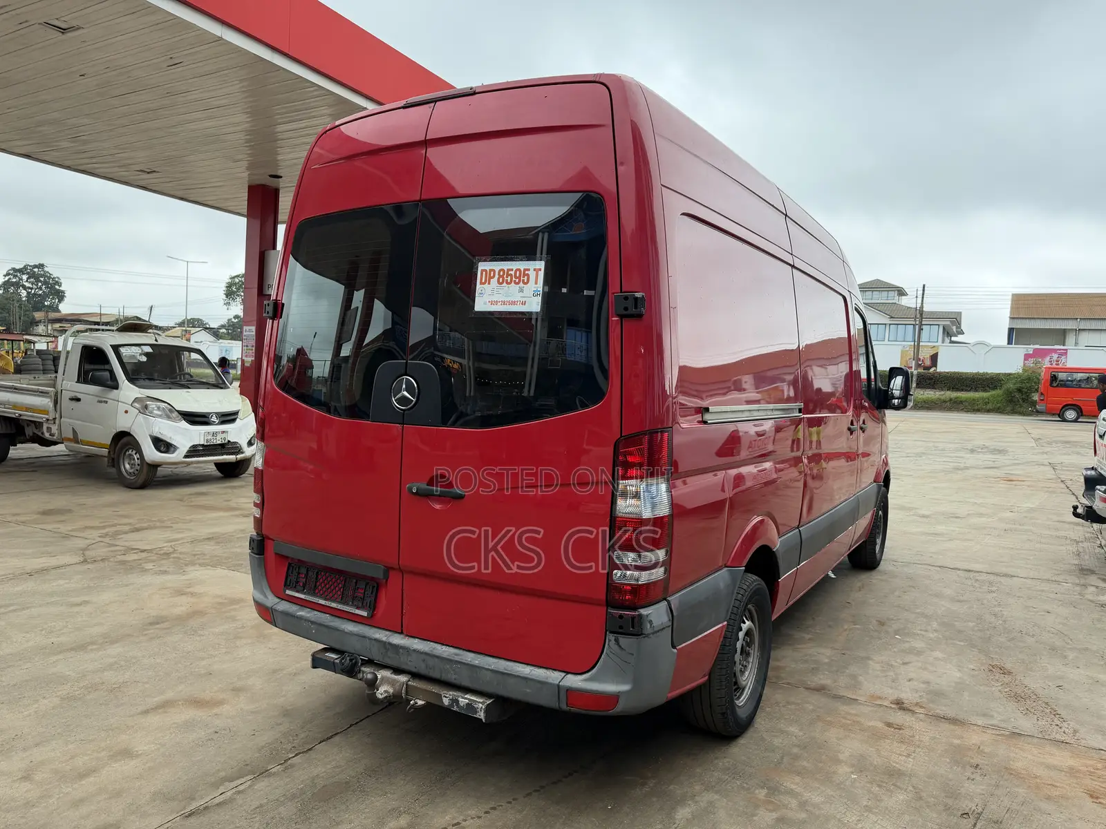 Mercedes-Benz Sprinter 2010 Red