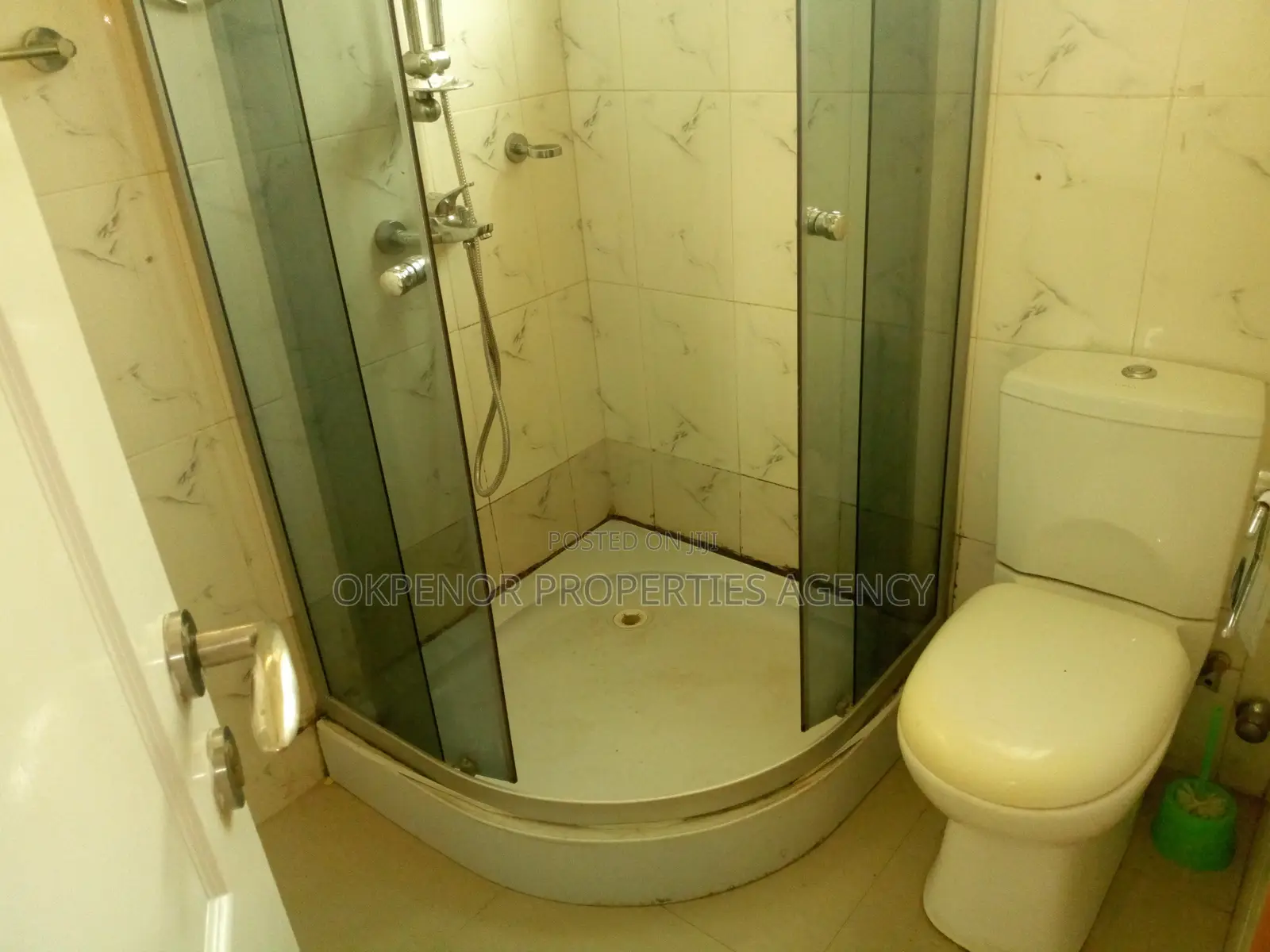 4bdrm House in Tema, Community 25 for rent