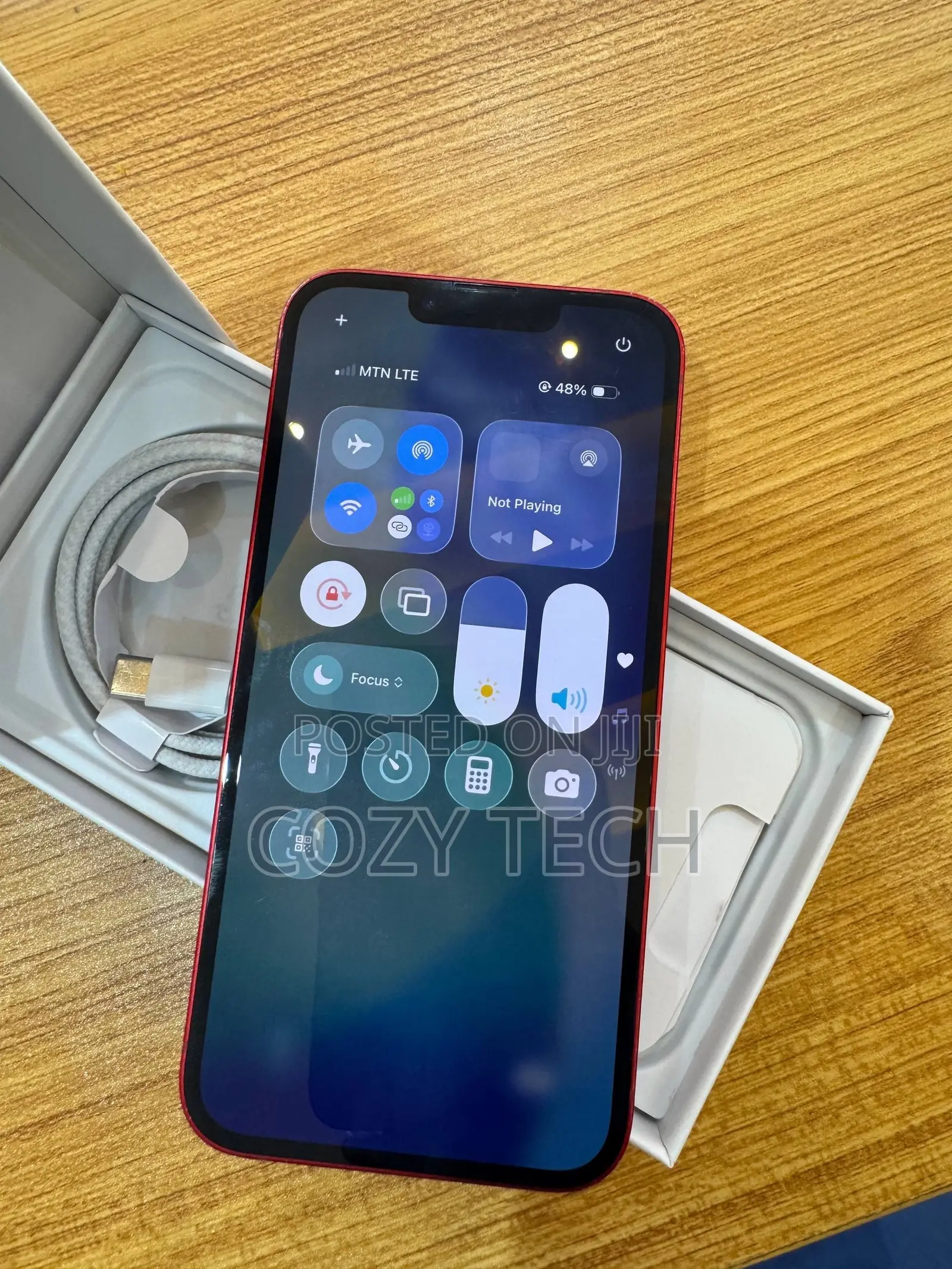 Apple iPhone 13 128 GB Red